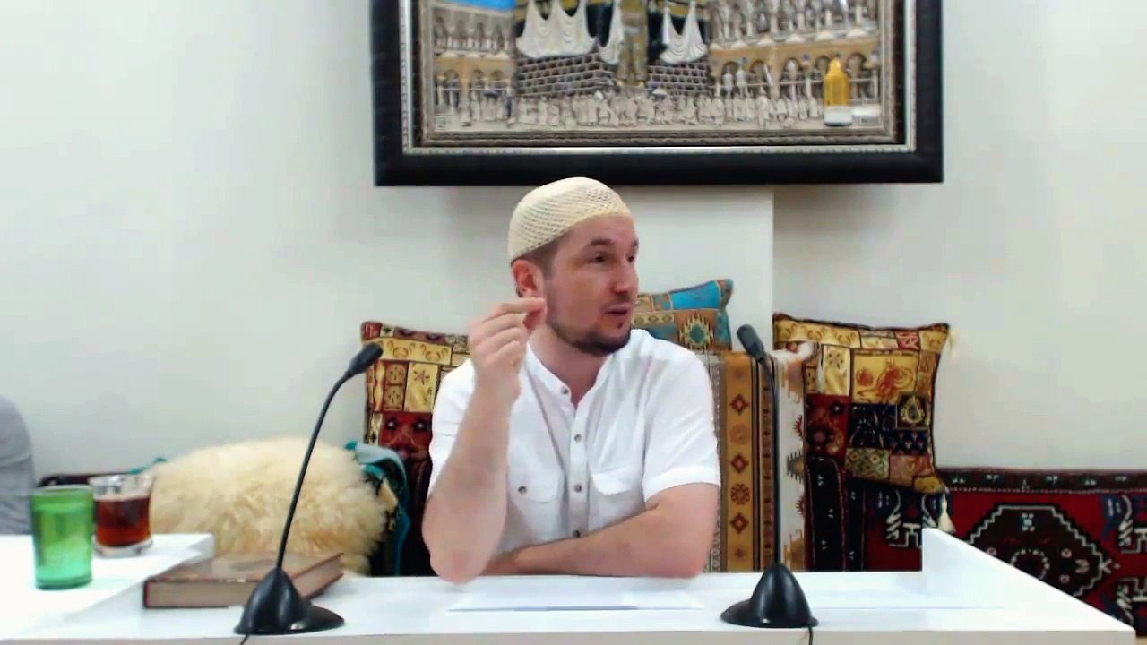 ateistler el-lehin gur-enin eyetlerin mühamedin düşmanıdır o diynsiz yalancılarla arkadaşlıkyapmayın