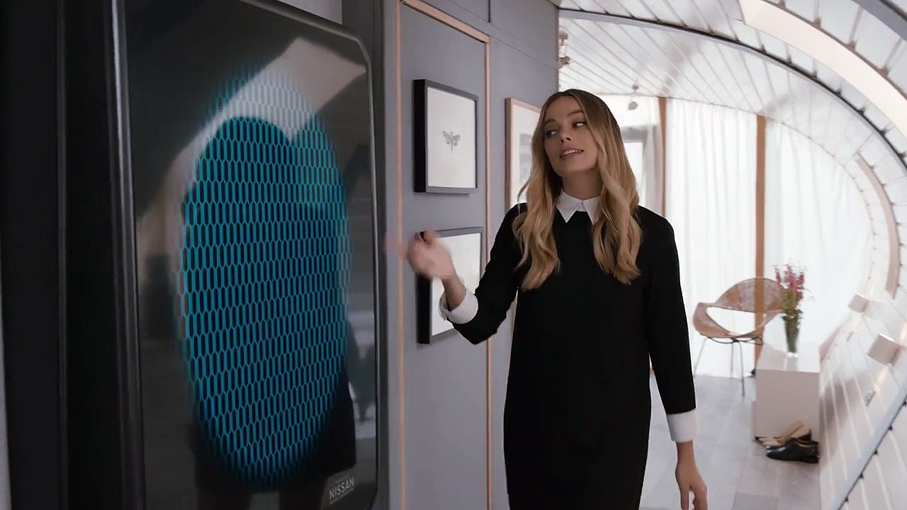 Electric Vehicles and Intelligent Mobility ambassador, Margot Robbie, is back.