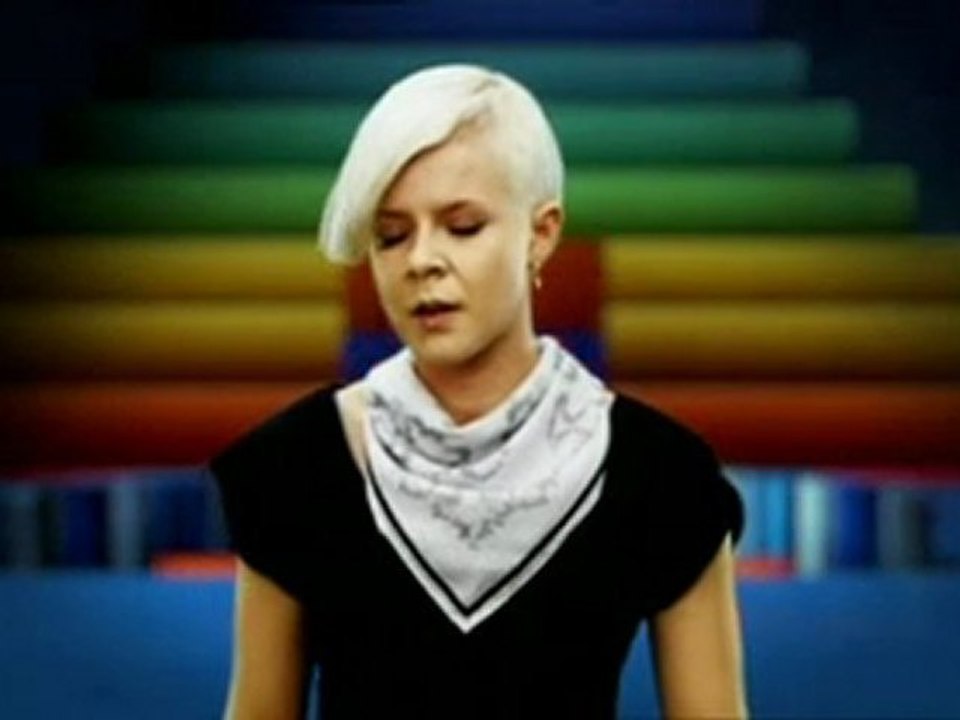 Robyn - With Every Heartbeat