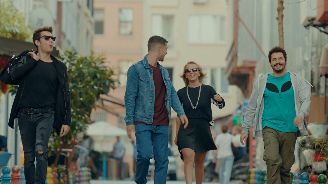 Klavye Delikanlıları 1. Bölüm İlk Operasyon