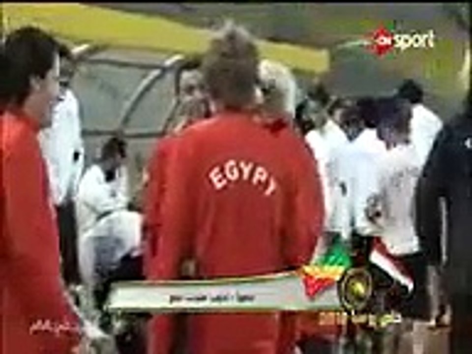 استقبال تاريخي لـ محمد صلاح من الجهاز الفني للمنتخب ولاعبي الاهلي وكواليس لاعبي المنتخب