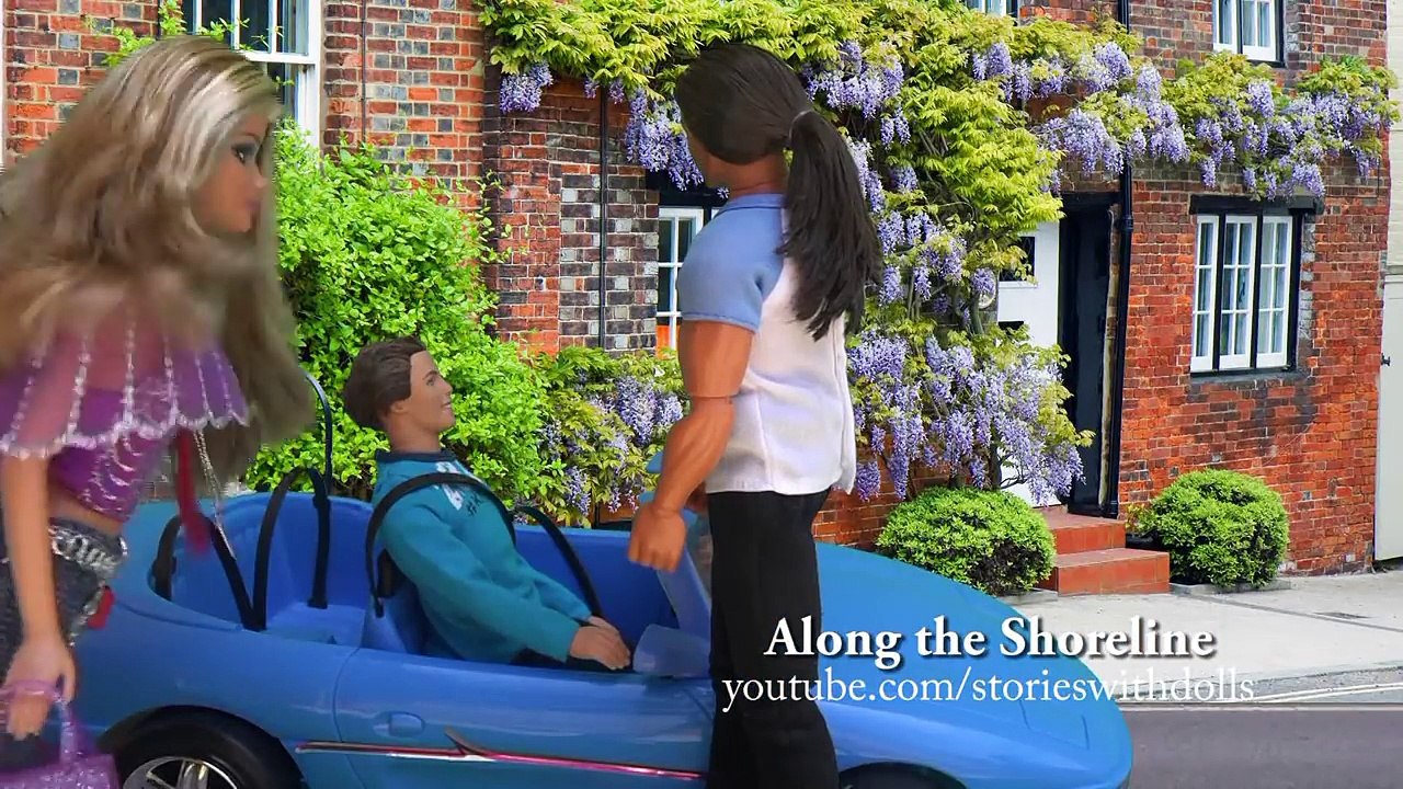 An Unexpected Encounter - Along the Shoreline - Episode 38 - Barbie Toys & Dolls Series