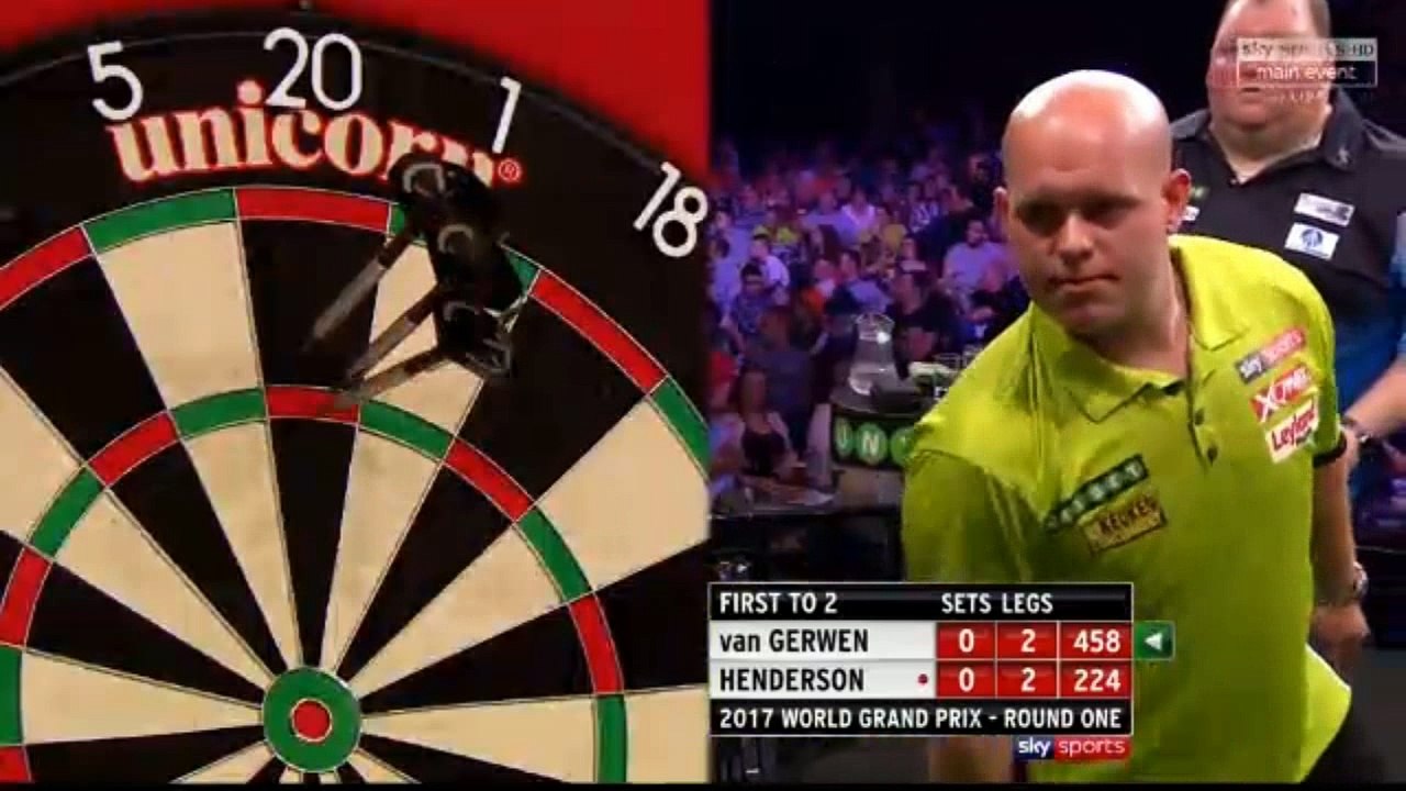 Grand Prix 2017 Round 1 - van Gerwen v Henderson