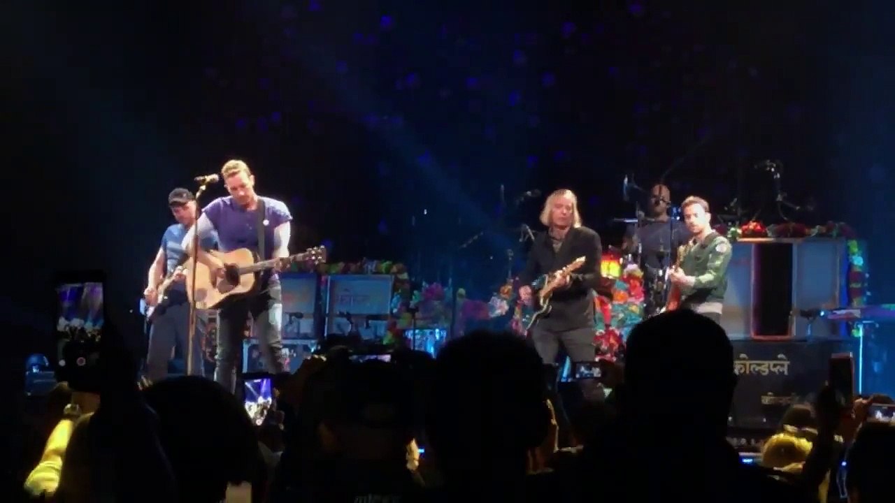 Coldplay performing Free Fallin' - Tribute to Tom Petty (Portland, 2 October)