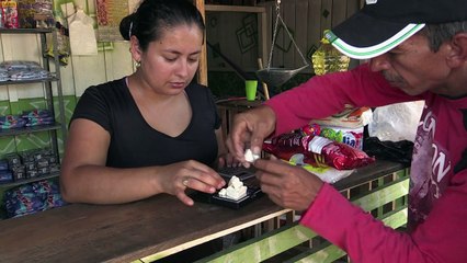 El poblado colombiano donde la vida se tasa en gramos de coca