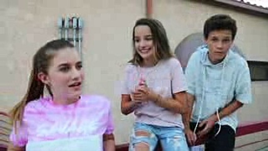 CHICKEN GIRLS  Episode 6 KISSING SCENE (Annie LeBlanc & Hayden Summerall) information