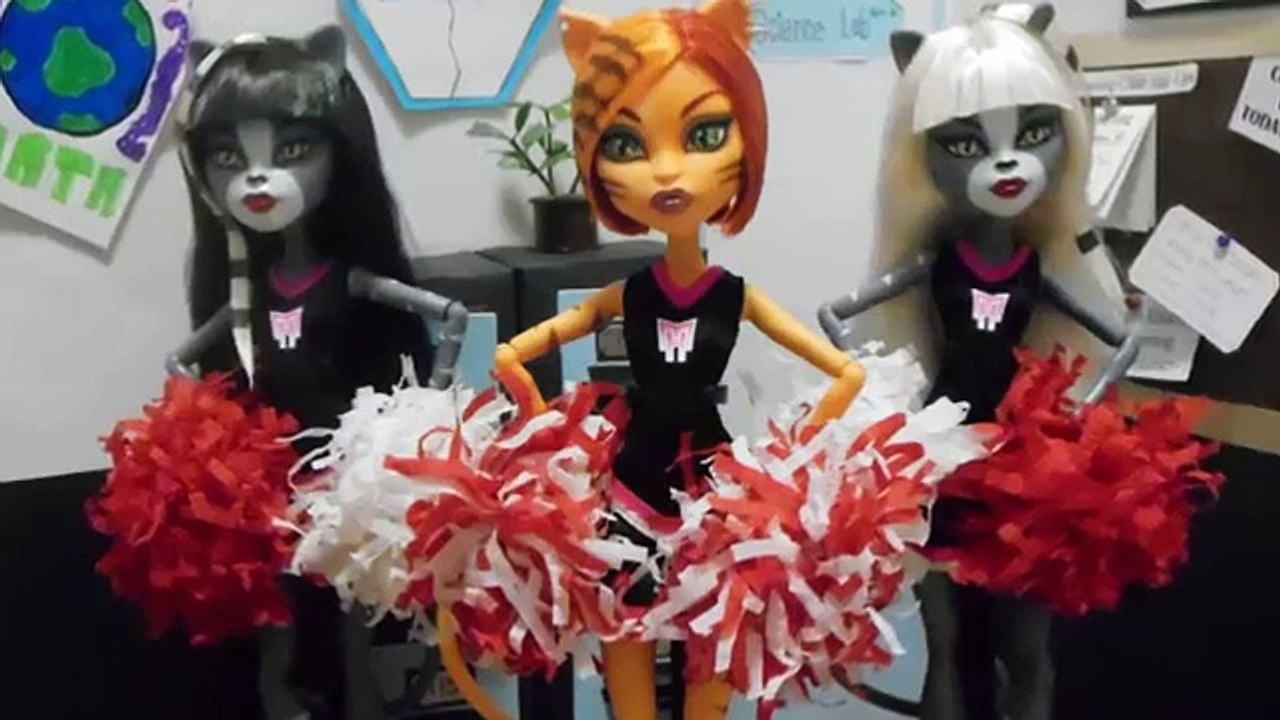 How to Make Doll Pom-Poms