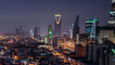 السعودية: تغيير موعد صرف رواتب موظفي الدولة من الهجري إلى الشمسي يكلفها راتباً إضافياً كل 3 سنوات