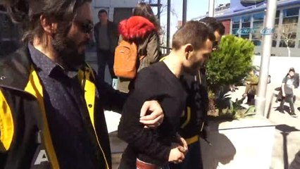 Cinayet Zanlısından Şaşırtan İfade: "Bıçağın Üzerine Düşerek Yaralandı Sonrada Ölmüş"