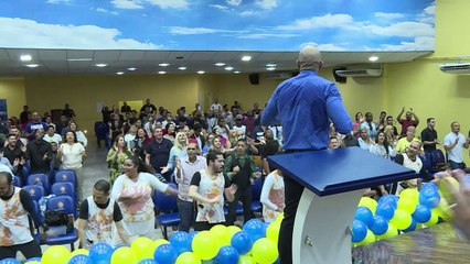 Brésil: Une église ouvre les bras à la communauté LGBT