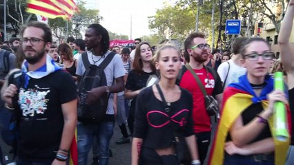 Barcelone: Manifestation monstre contre les violences policières