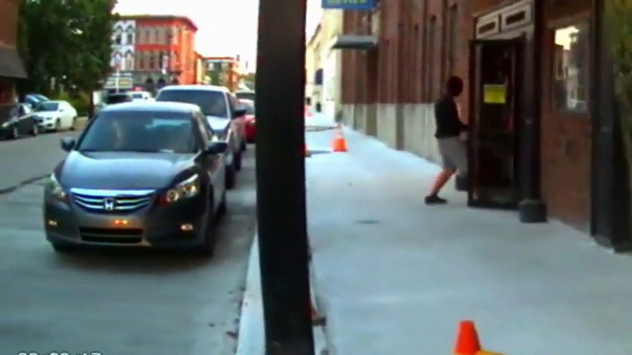 Etats-Unis : ils jouent une scène de braquage pour un film ... et voient arriver de vrais policiers