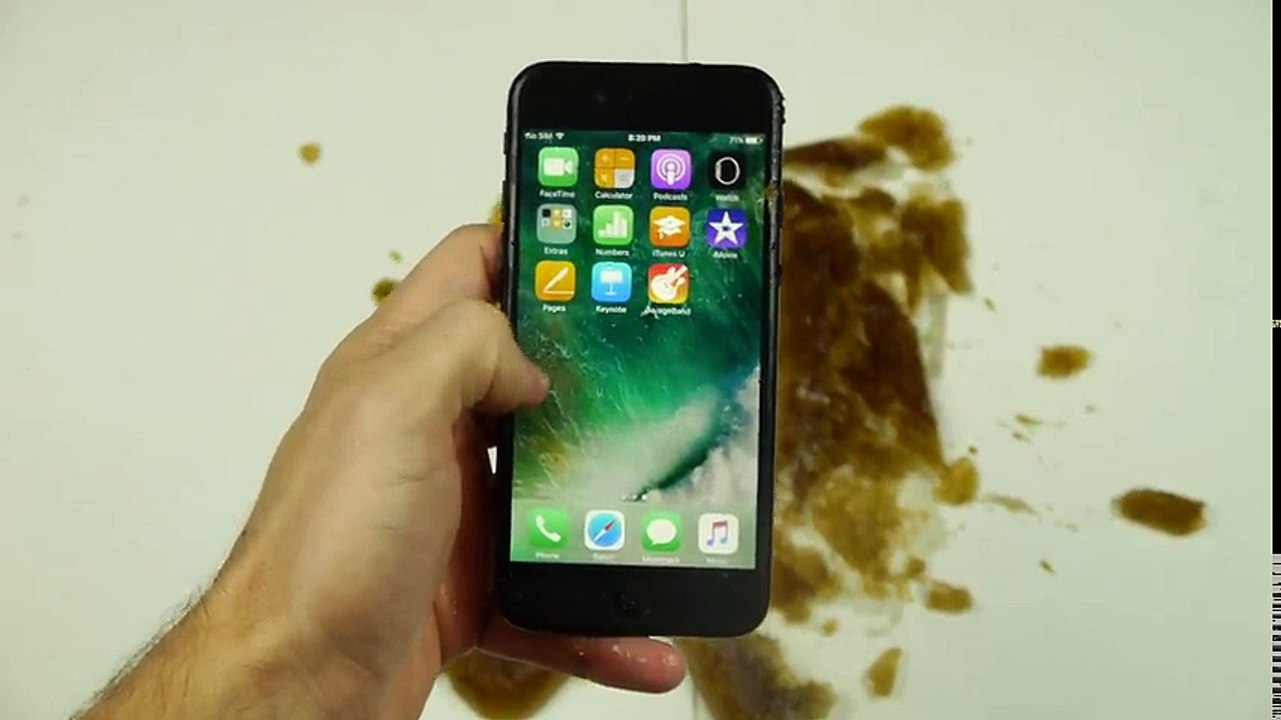 iPhone 7 in Coca-Cola vs Sprite vs Fanta vs Pepsi 24 Hours Freeze Test