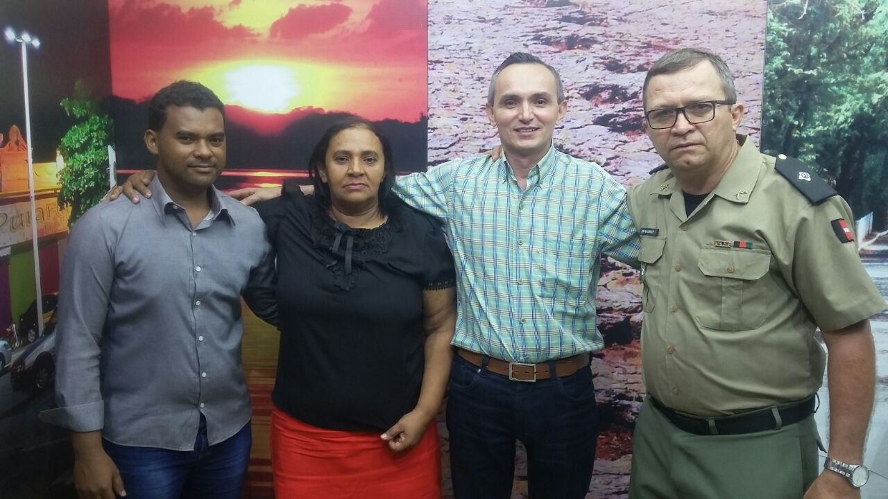 Em continência ao Senhor Jesus com a participação do parapsicólogo Raimundo Estrela e os membros da Igreja Rei dos Reis