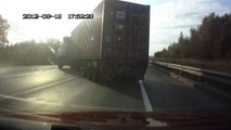 Russie : Un chauffeur de camion survit à une violente collision