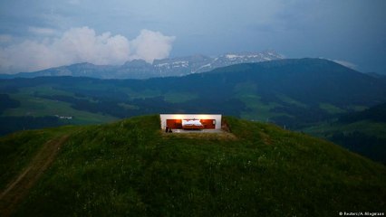 Sem teto ou paredes: conheça o "Hotel Zero Estrela"