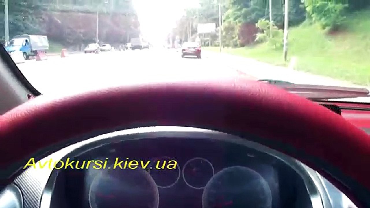 1 способ.Как трогаться в горку с ручника.