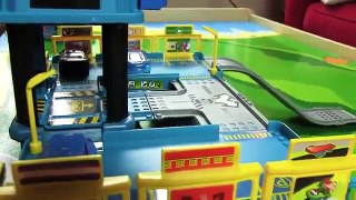 Cars for Kids | Hot Wheels Toys and Fast Lane City Center Playset - Fun Toy Cars for Kids
