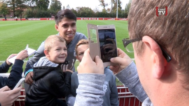 Les Dogues unis avec leurs supporters