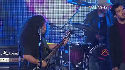 Payung Teduh - Untuk Perempuan yang Sedang dalam Pelukan (Live Kompas TV)