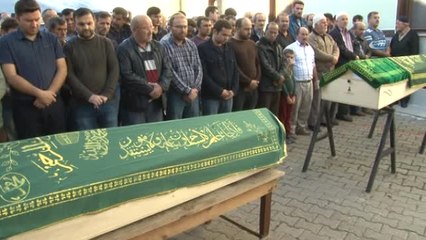 Trafik Kazasında Hayatını Kaybeden Kardeşler Toprağa Verildi