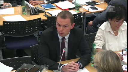 Examen en commission des Lois de la proposition de loi relative au maintien du caractère optionnel du transfert des compétences "eau et assainissement" aux EPCI le 4 octobre 2017