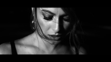 Raluka - Cine sunt eu _ Videoclip oficial