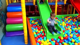 Playground Fun Play Place for Kids play centre ball playground with balls play room playroom