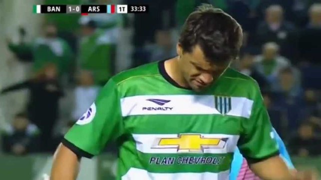 Renato Civelli victime d’un horrible tacle !