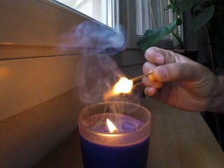 Bougie réallumée à distance - Re-ignition of a Candle