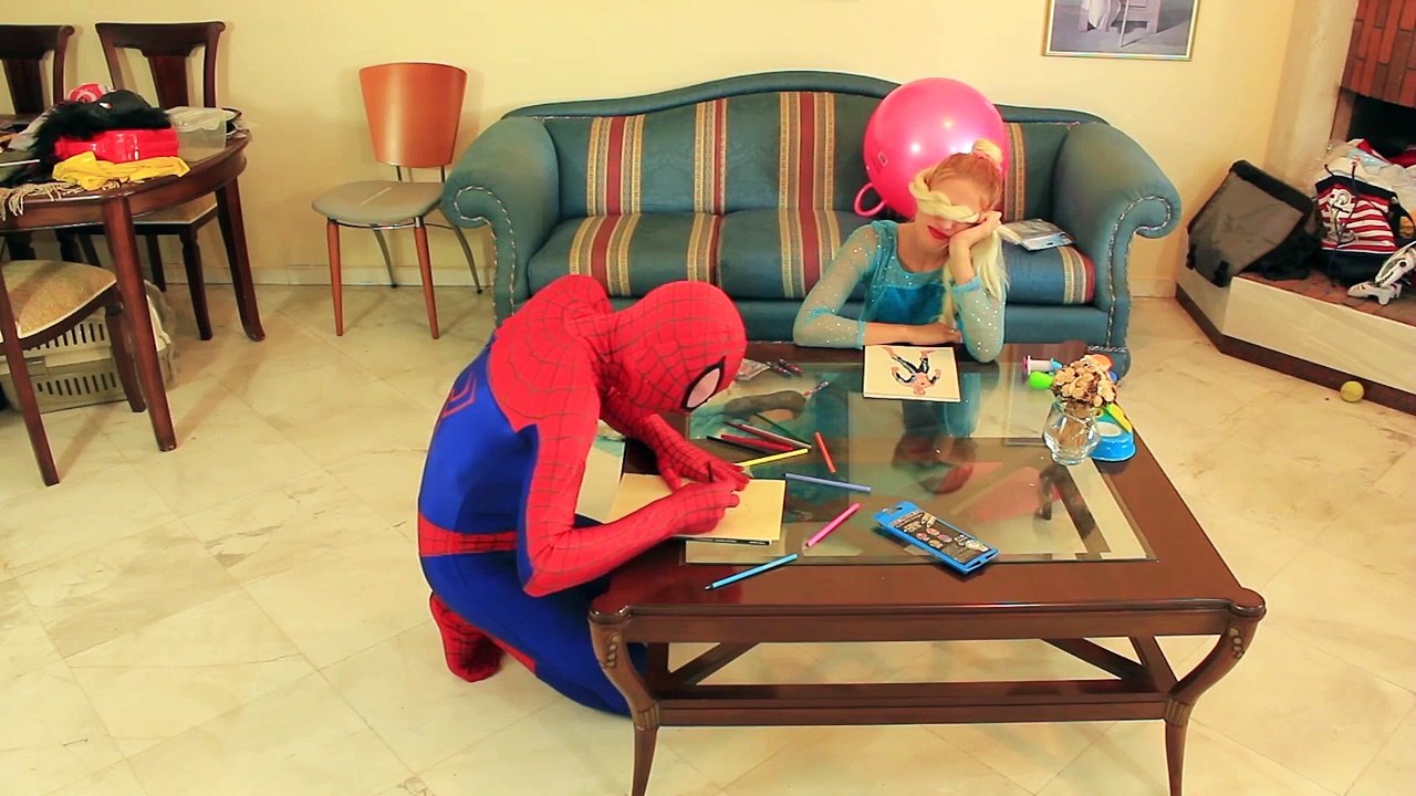 FROZEN ELSA vs SPIDERMAN Drawing Competition w/...