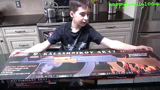 Kalashnikov AK-47 FPS-177 Electric Airsoft Assault Rifle with Robert-Andre!