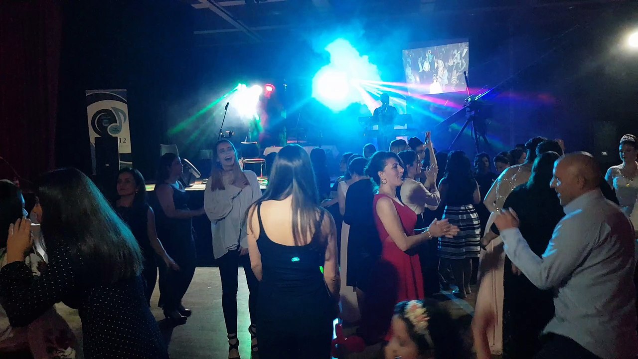 Grup 12 DJ POP DISCO SAHNE ISIKLANDIRMASI