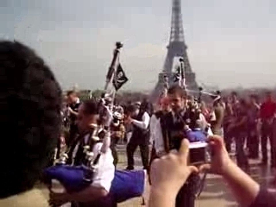 tits breton on the Trocad'