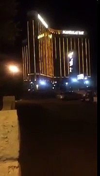 (Uncut) Las Vegas Mandalay Bay Shooting Muzzle Flash Window 10/1/2017