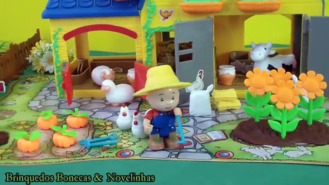 Pig George da Família Peppa Pig conhece a Fazenda do Caillou junto com a Dora Aventureira