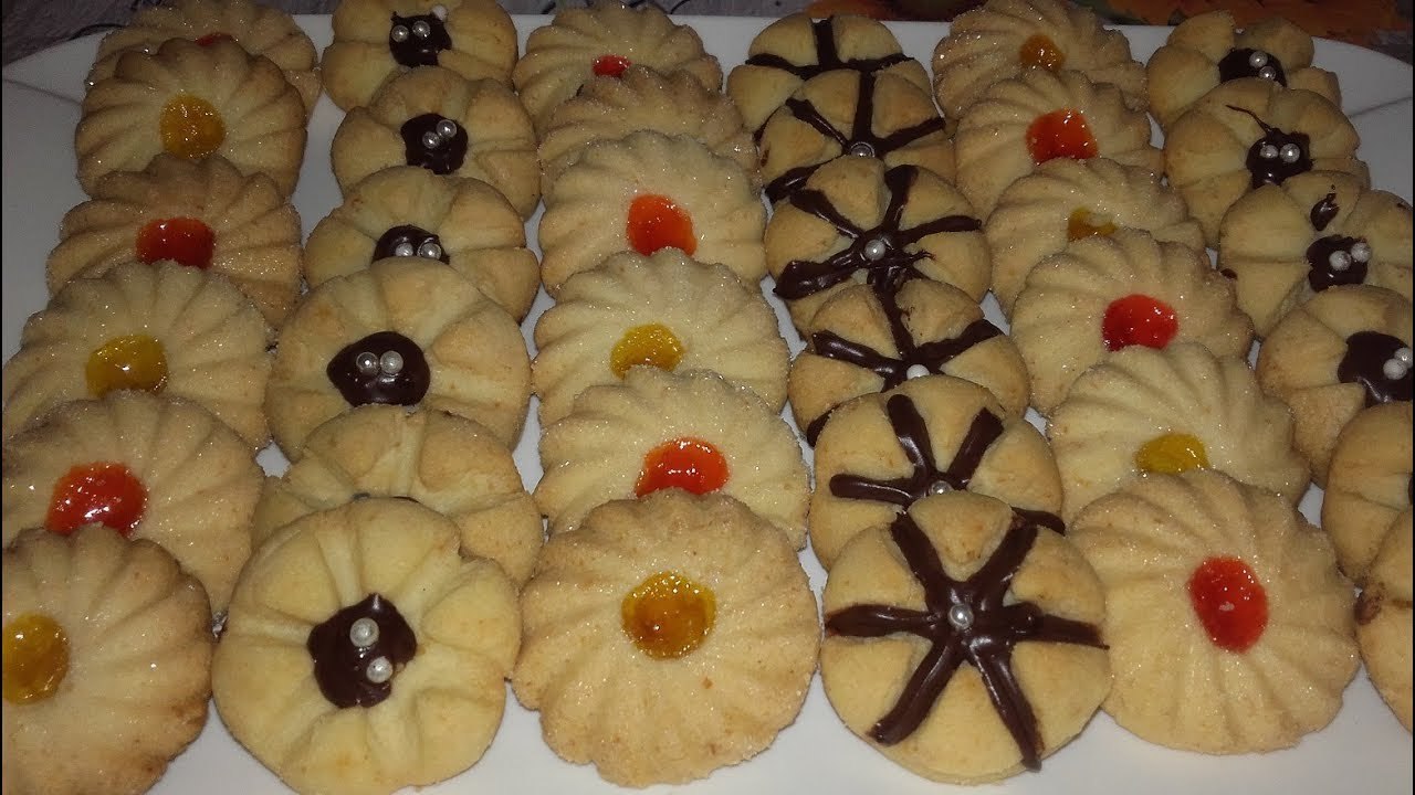 حلوة العيد لذيذة وهشيشة بزاف وبكمية كثيرة وساهلة