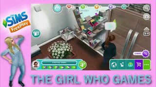 DAY 23 - BLUE FOOTPRINTS- The Girl Who Games Sims Freeplay Advent Calendar-pI_6AgJfNwY