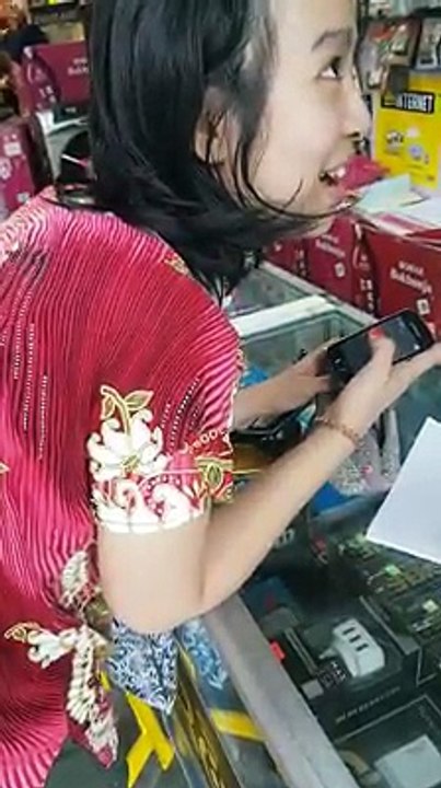 Chinese Girl Speaking Punjabi