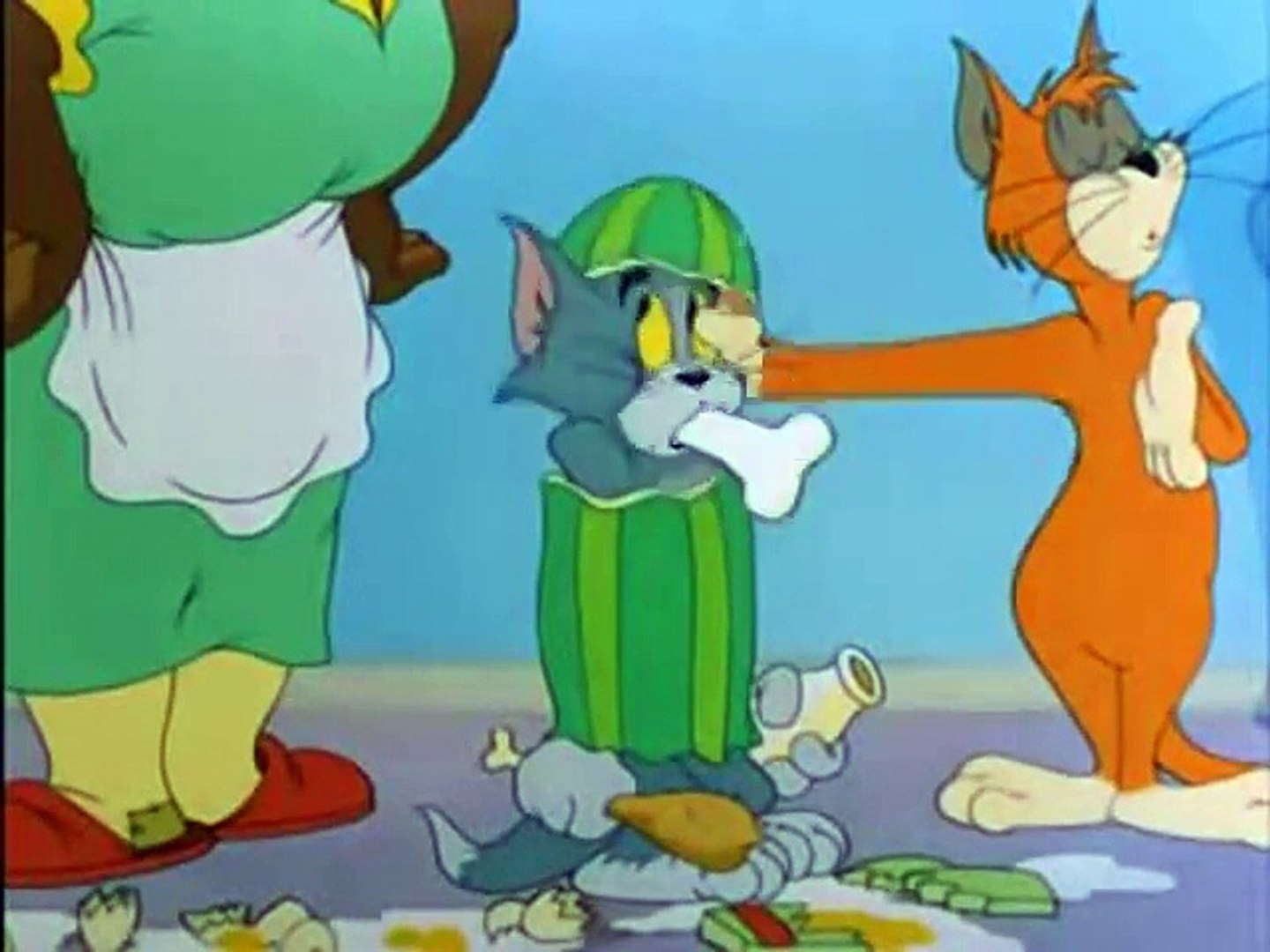 Tom and Jerry Old Rockin Chair Tom