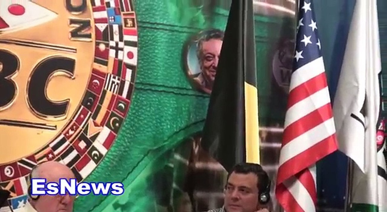 Alex Gvozyk Big Hit At WBC Convention  EsNews Boxing-Khis5BiCBRE