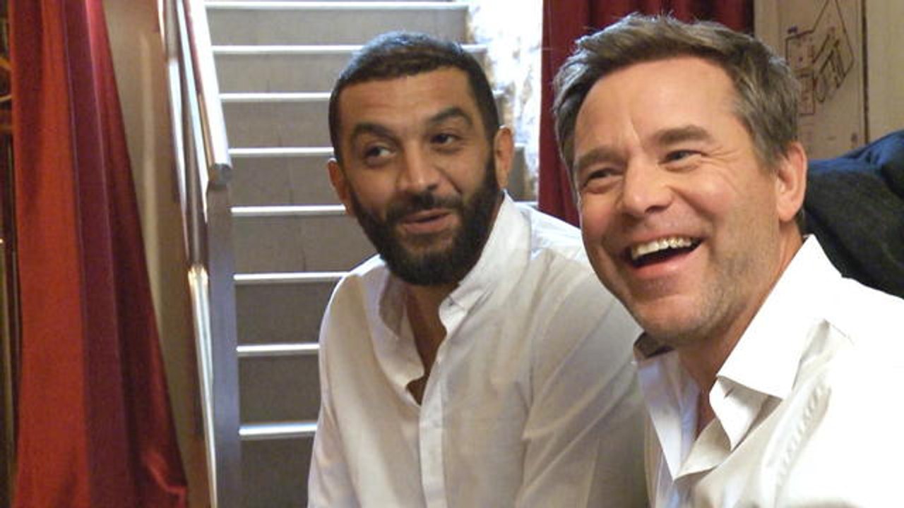 Bataille verbale entre Ramzy Bedia, Guillaume de Tonquedec, Fabrice Eboué et Audrey Lamy dans les coulisses de l'émission cinéma autour du film Coexister