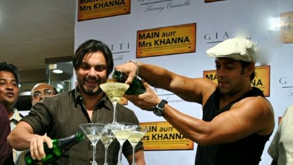 8 Alcoholic Celebrities Of Bollywood