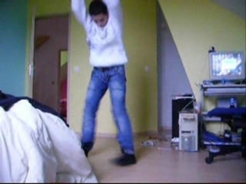 JiSsOu ElEcTrO HaRdStYlE