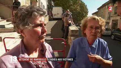 Attaque au couteau à Marseille : la mère d'une des victimes délivre un "message d'amour et de paix" lors des obsèques