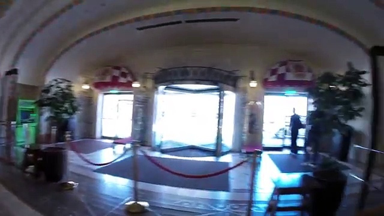 ВЛОГ: ЛЕТИМ В СОЧИ #1 Самолет, Отель Богатырь в Сочи Парк и бассейн Sochi /// Вики Шоу