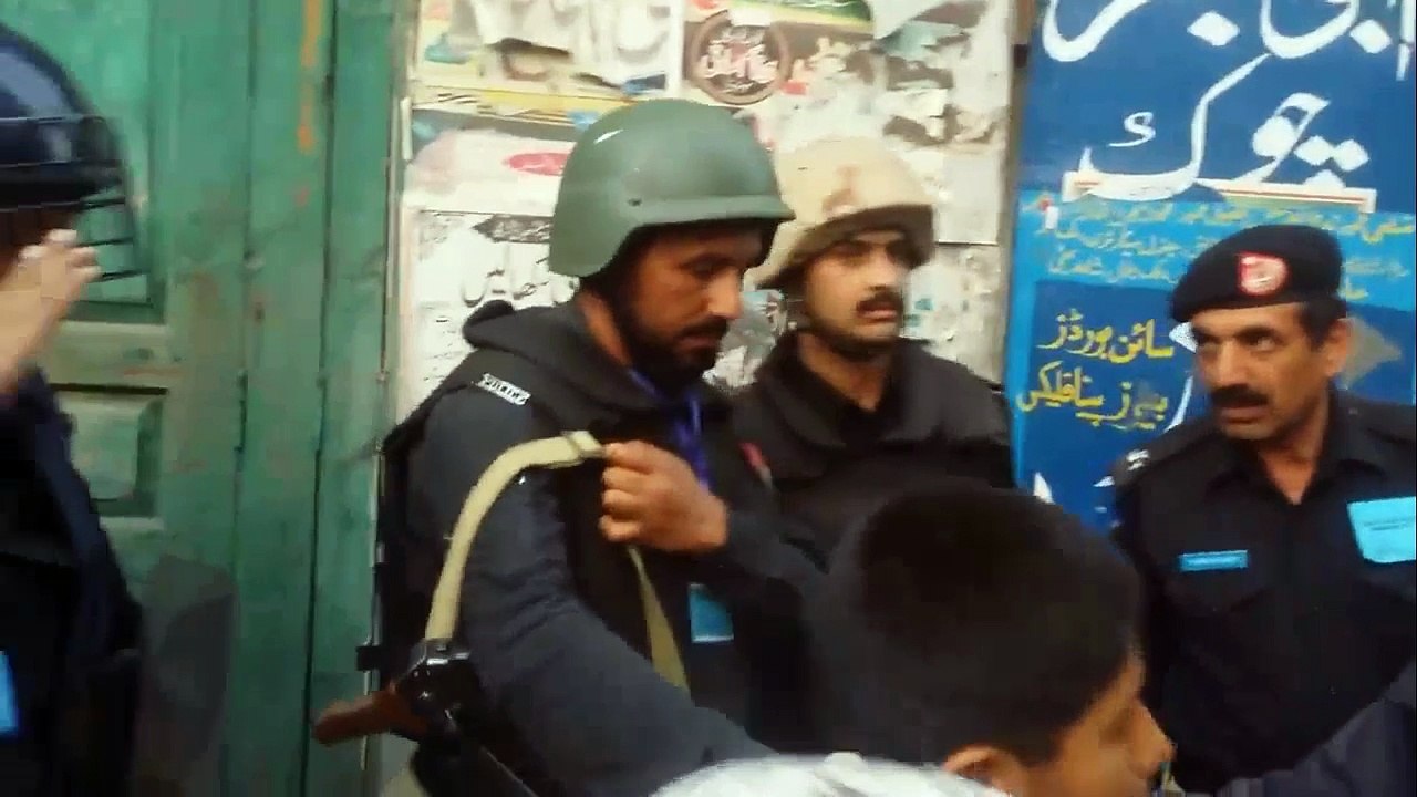 D.P.O Abbottabad Syed Ashfaq Anwar meet with police officers after muharram ul haram duty .