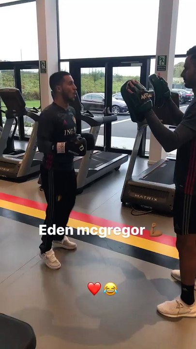 Eden Hazard goes Conor McGregor