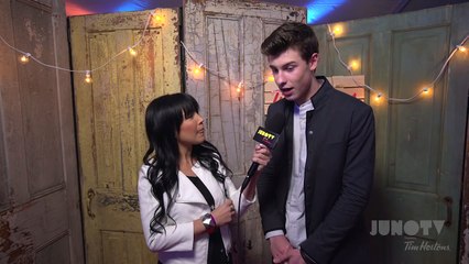 Shawn Mendes on The 2015 JUNO Awards Red Carpet