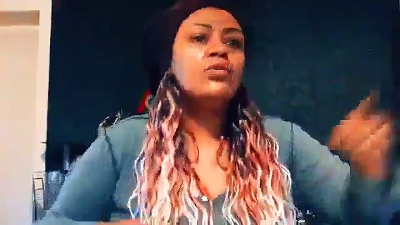ሰበር ዜና ጂጂ ኪያ ለኦሮሞ ሙስሊሞች ያላትን ፍርሀት እና በእምነት በኩል እንከባበር ስትል ተናግራለች ሙሉውን ያዳምጡ ።